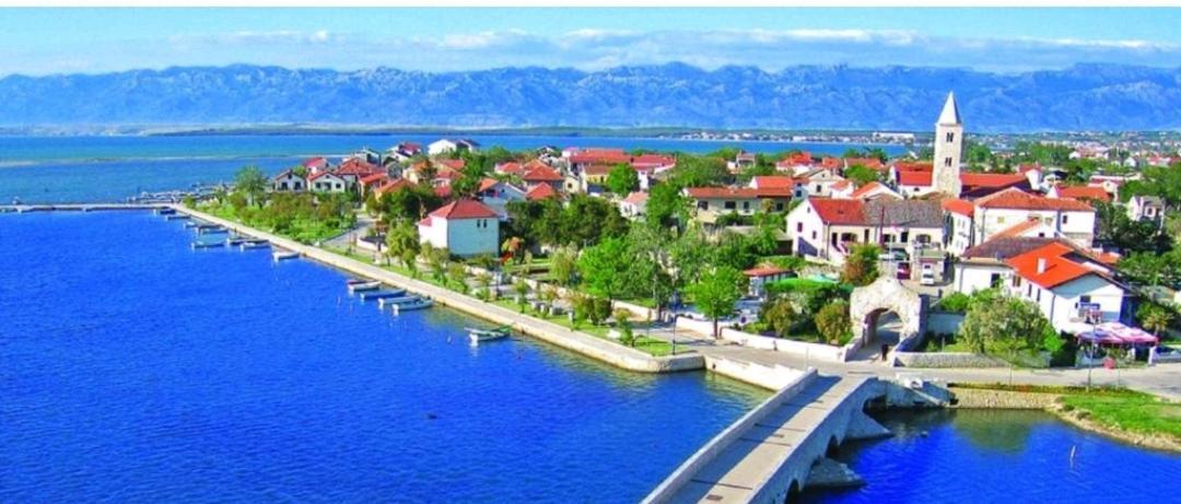Holiday Home Aria Nin Zewnętrze zdjęcie